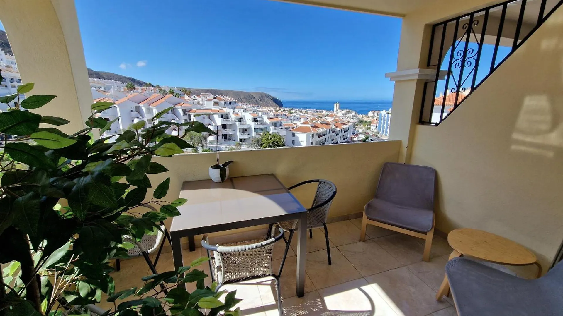 Lana Castle Apartment With Sea View Los Cristianos  Spain