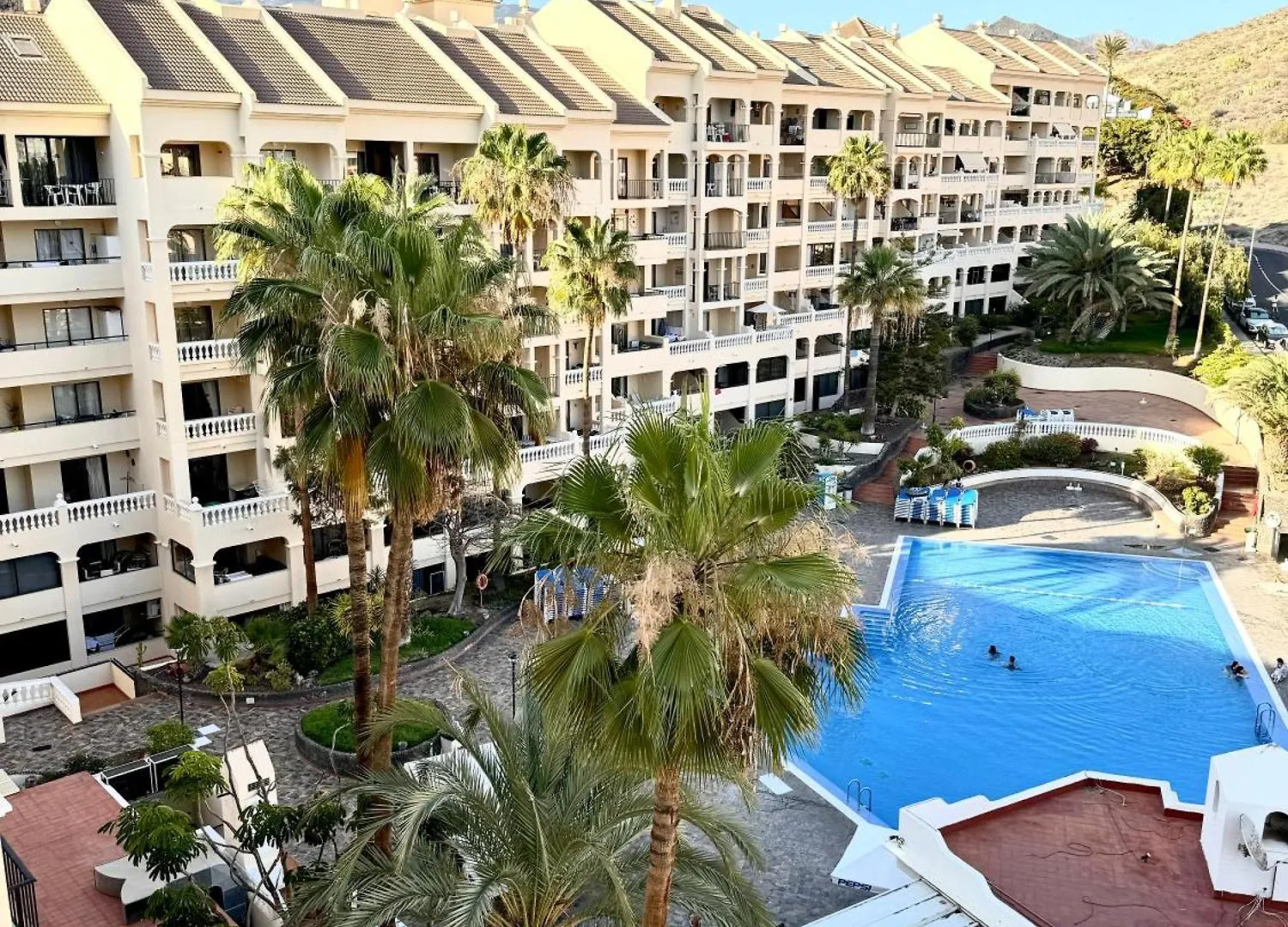 Lana Castle Apartment With Sea View contacts